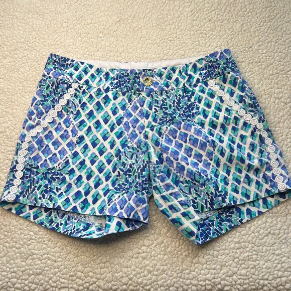 Lilly Pultizer Callahan Shorts PIneapple Blue Resort White Embroidered Short 0 - Picture 1 of 8